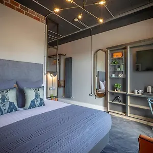 Hotel Hotel67